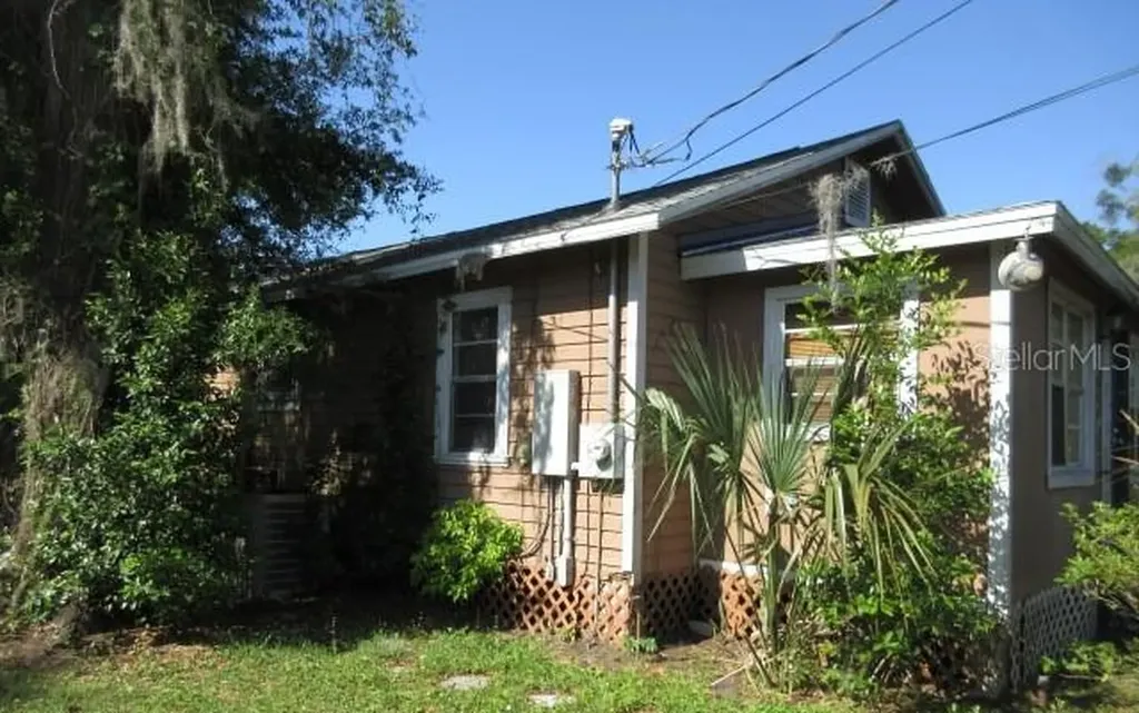 814 NW 2nd Street Ocala FL 34475
