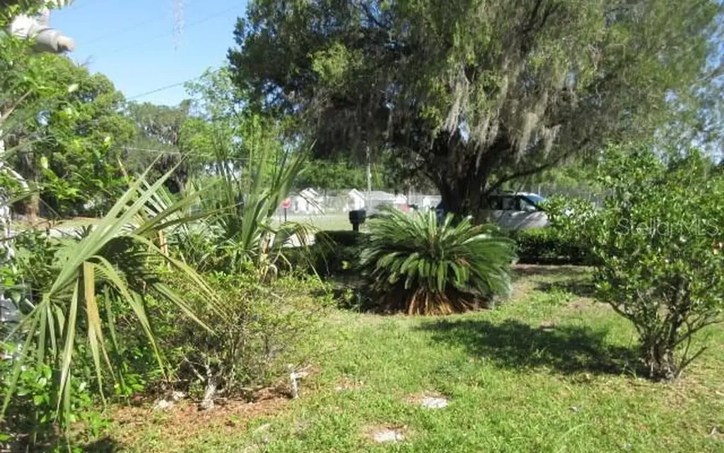 814 NW 2nd Street Ocala FL 34475