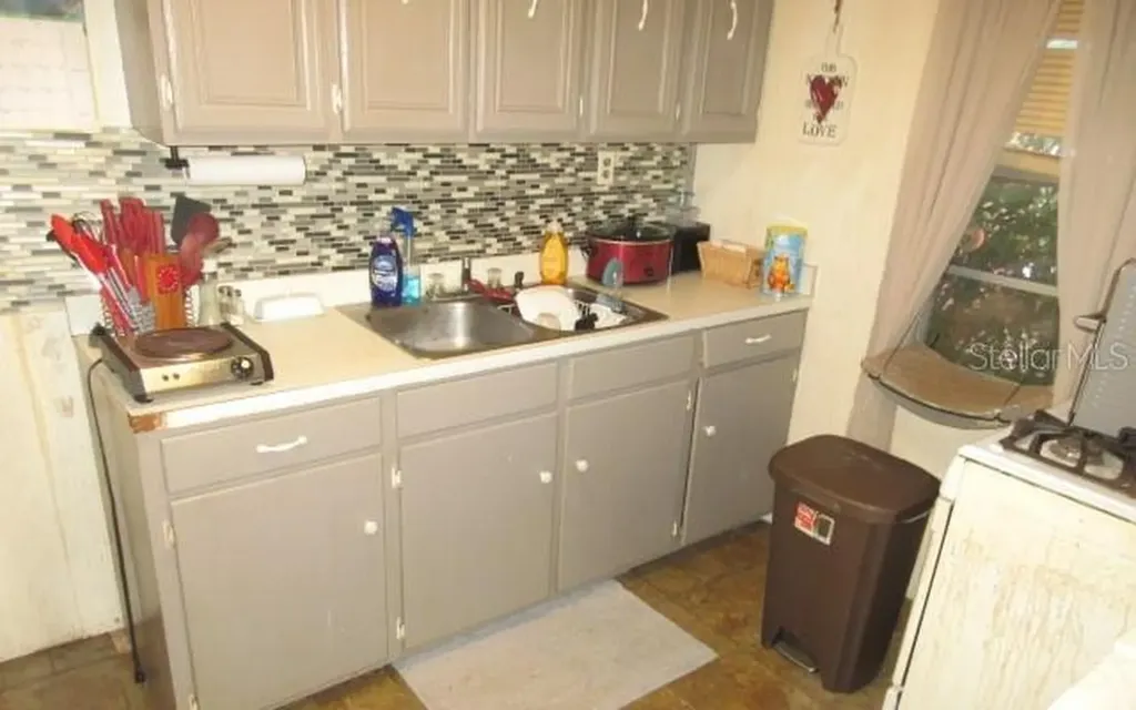 814 NW 2nd Street Ocala FL 34475