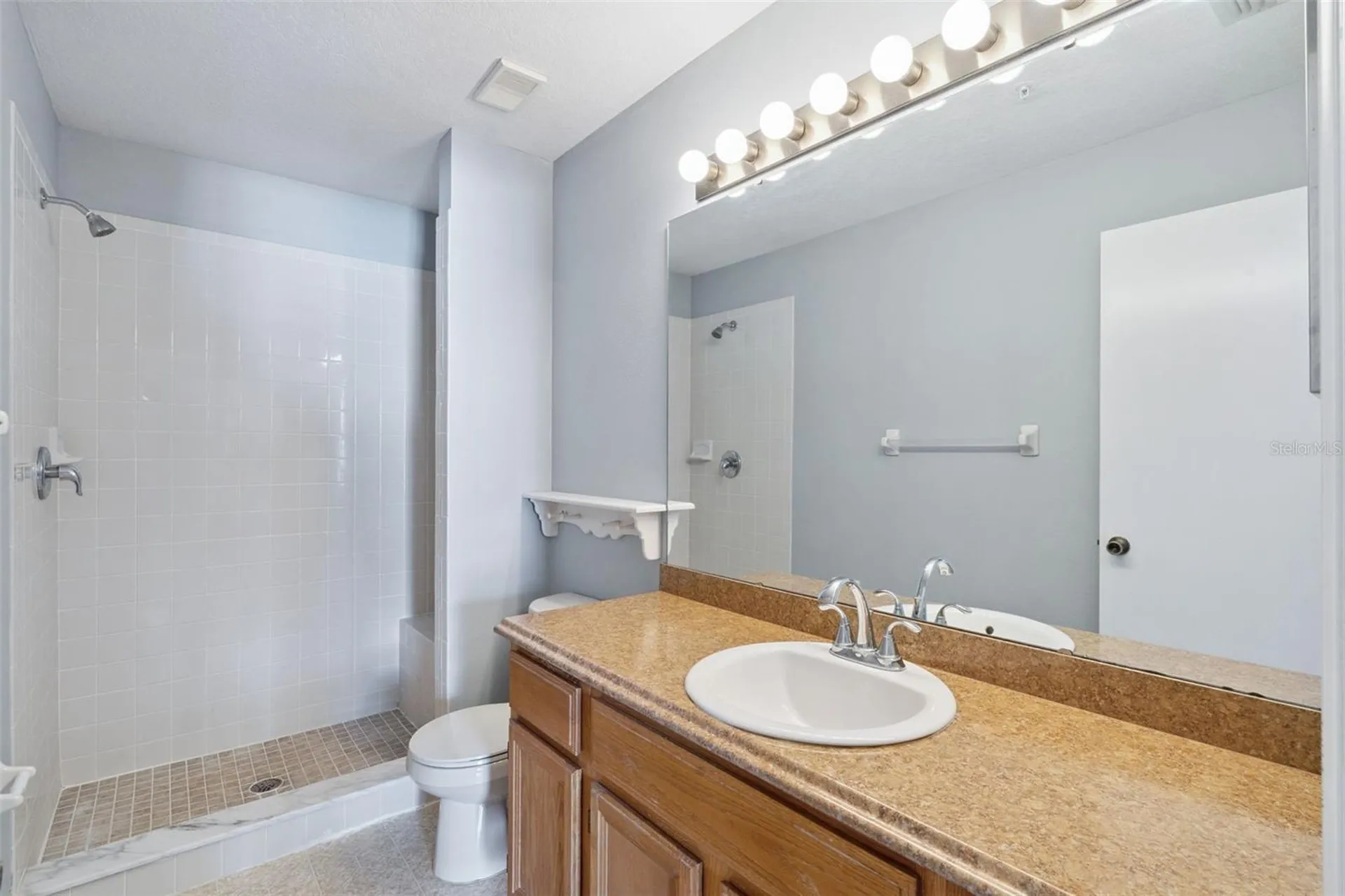 5250 Tunbridge Wells Lane Orlando FL 32812