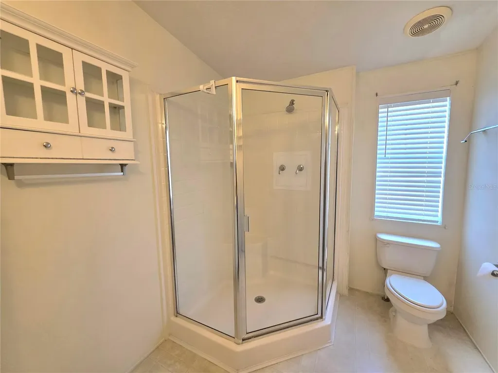 37251 Lois Avenue Zephyrhills FL 33542