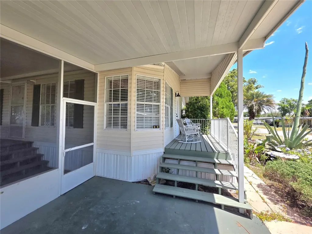 37251 Lois Avenue Zephyrhills FL 33542