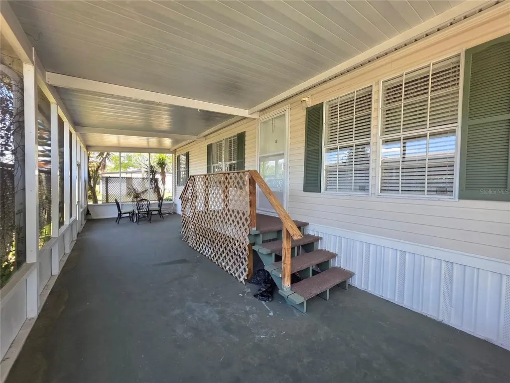 37251 Lois Avenue Zephyrhills FL 33542