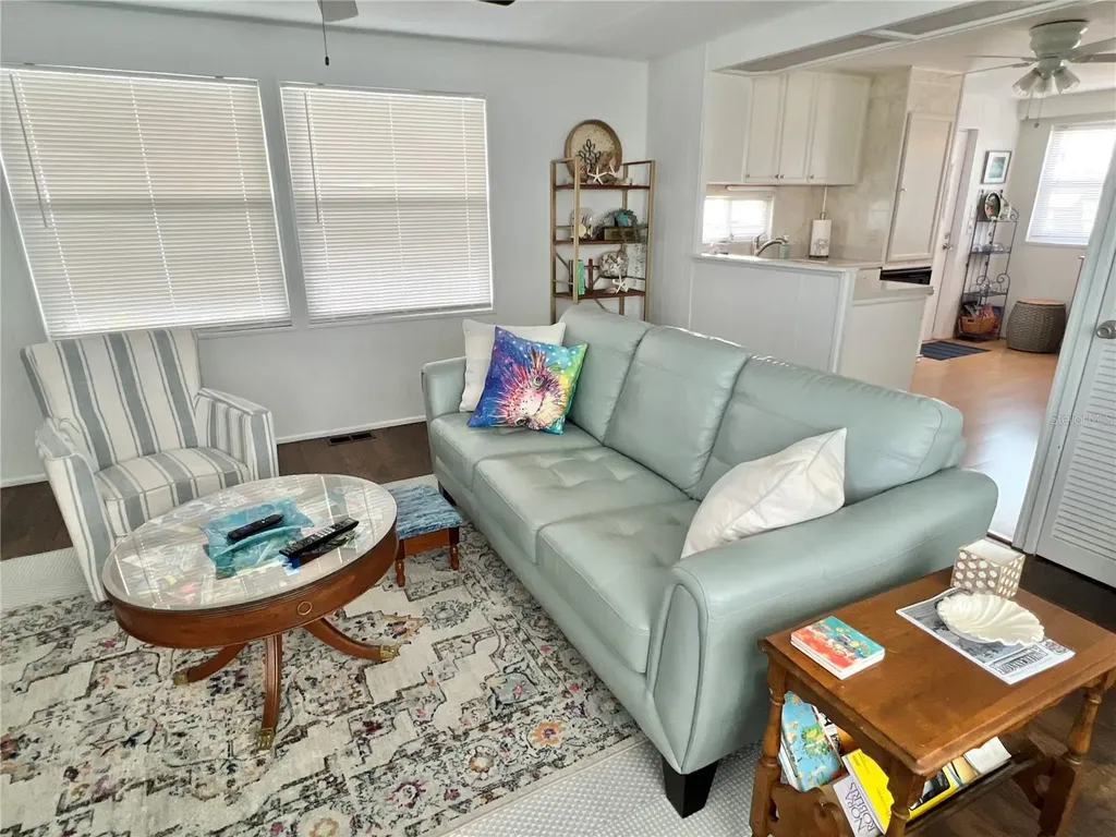614 Mount Key Avenue NE St Petersburg FL 33702