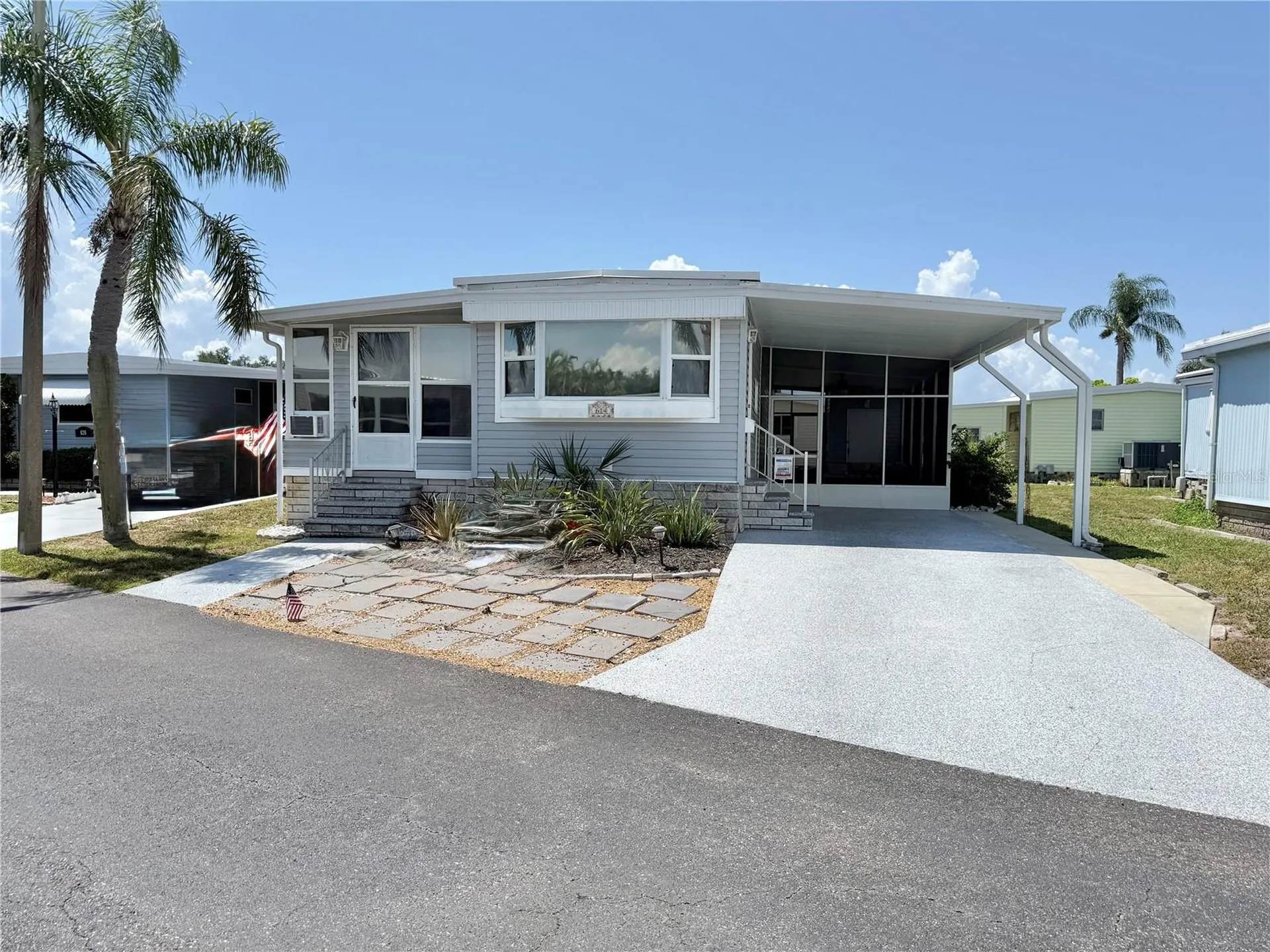 614 Mount Key Avenue NE St Petersburg FL 33702