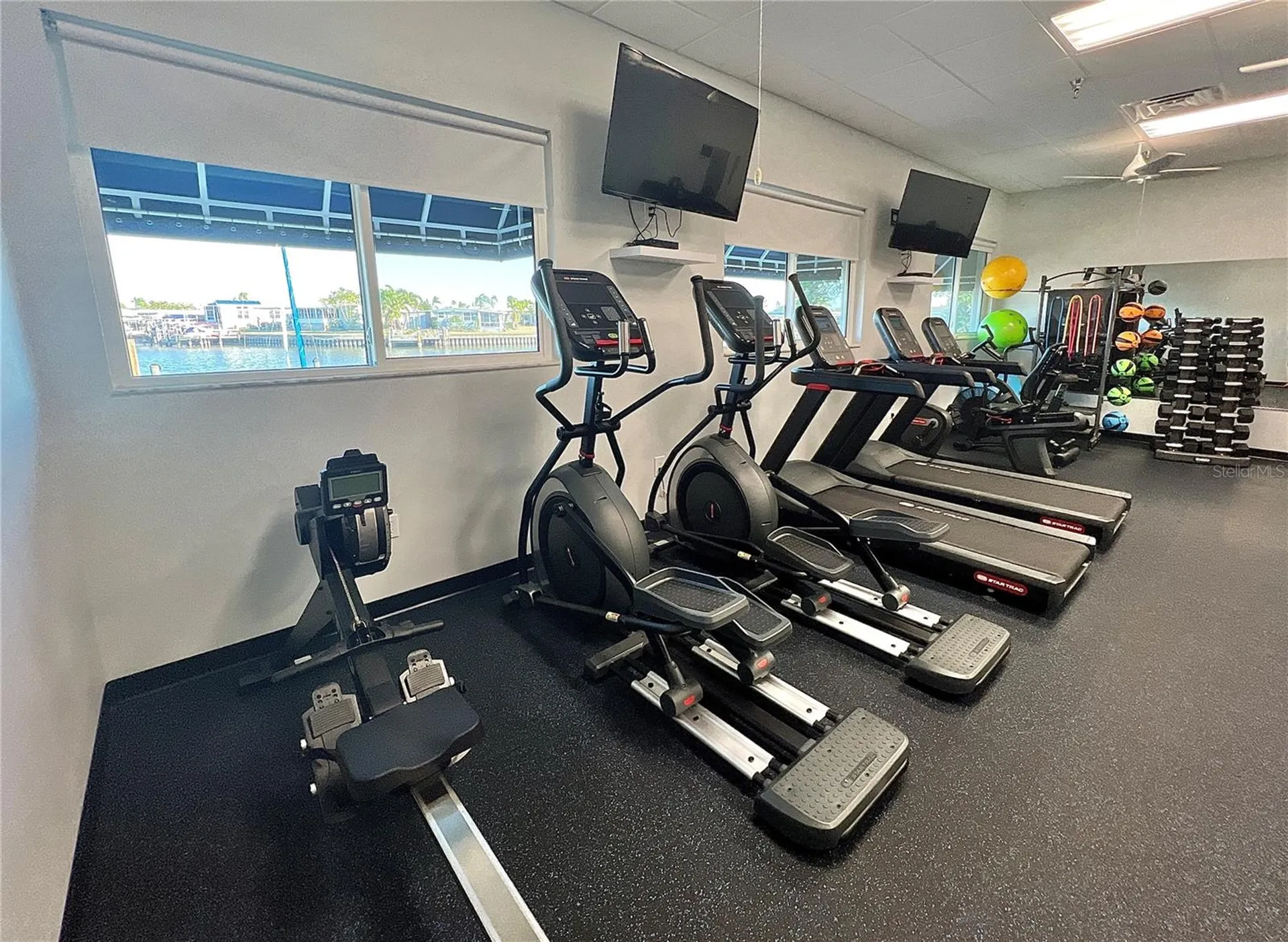 614 Mount Key Avenue NE St Petersburg FL 33702