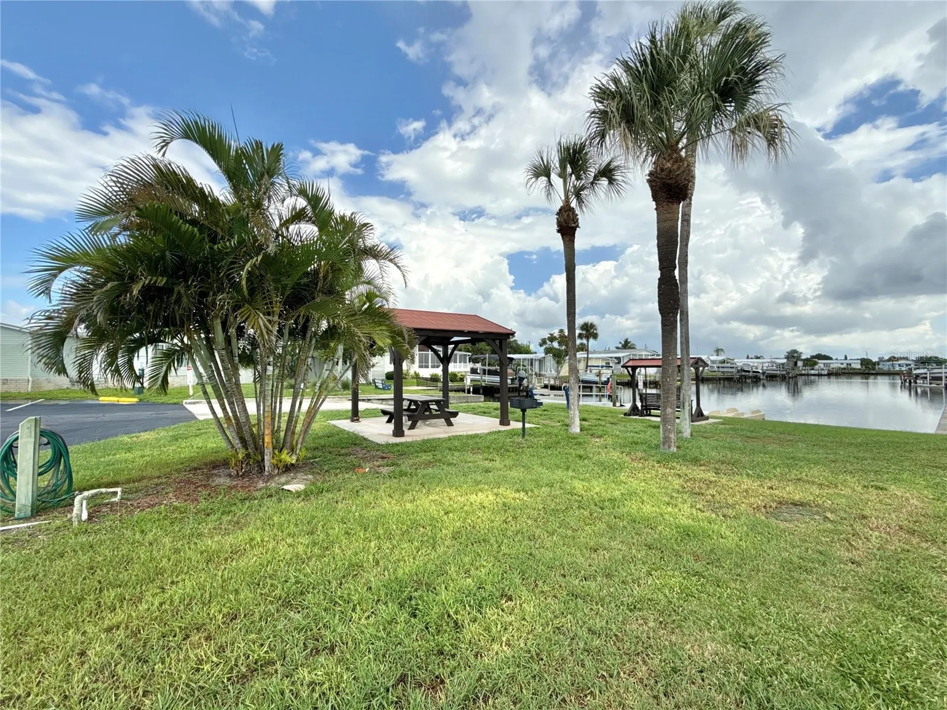 614 Mount Key Avenue NE St Petersburg FL 33702