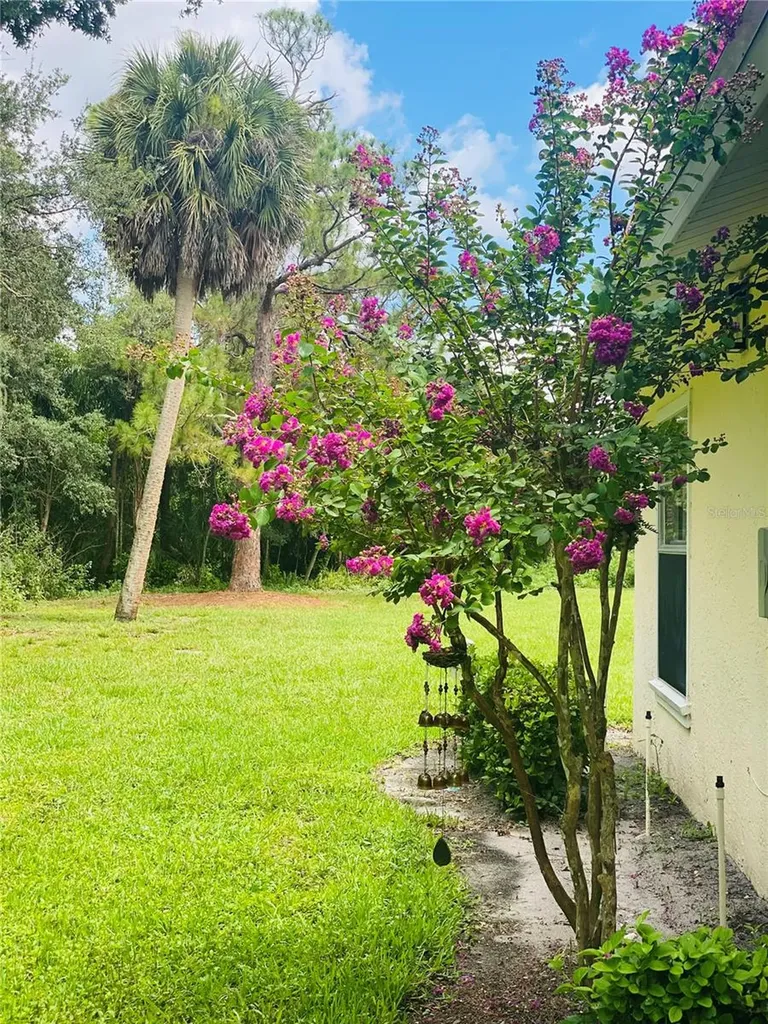 3925 Oakhurst Boulevard Sarasota FL 34233