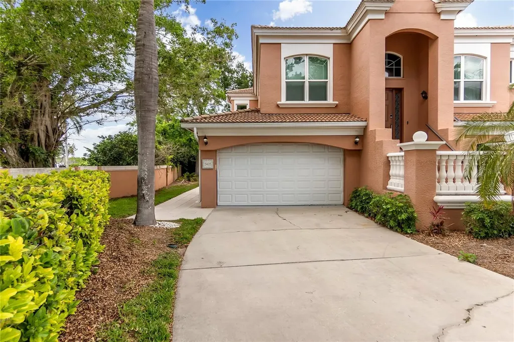 5405 46th Court W Bradenton FL 34210