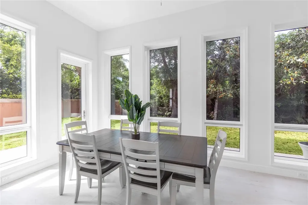 5405 46th Court W Bradenton FL 34210