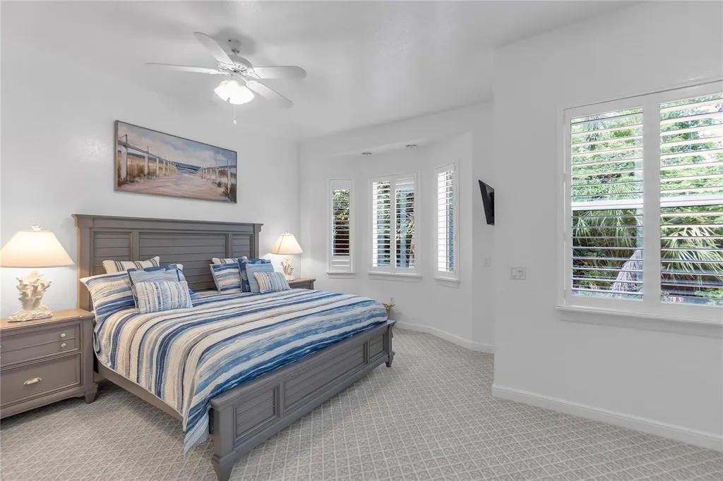5405 46th Court W Bradenton FL 34210