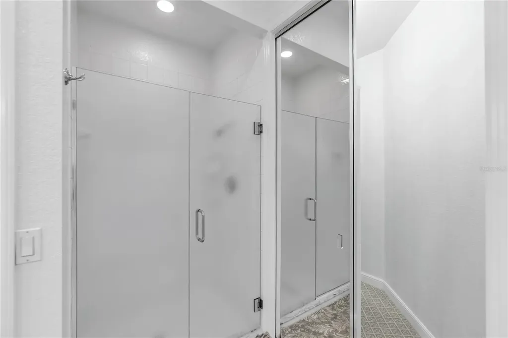 5405 46th Court W Bradenton FL 34210