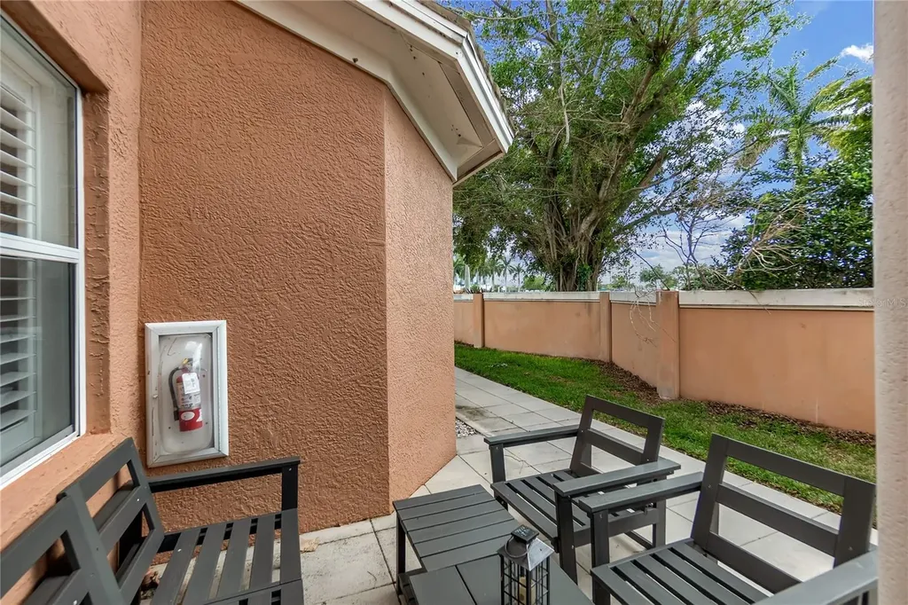5405 46th Court W Bradenton FL 34210