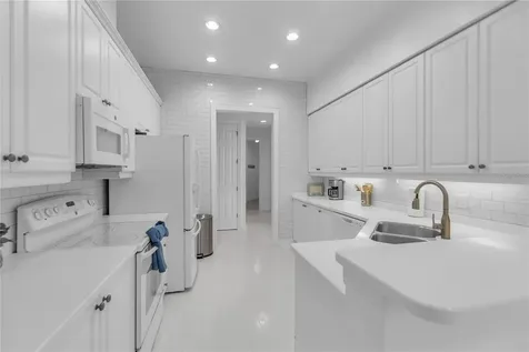 5405 46th Court W Bradenton FL 34210