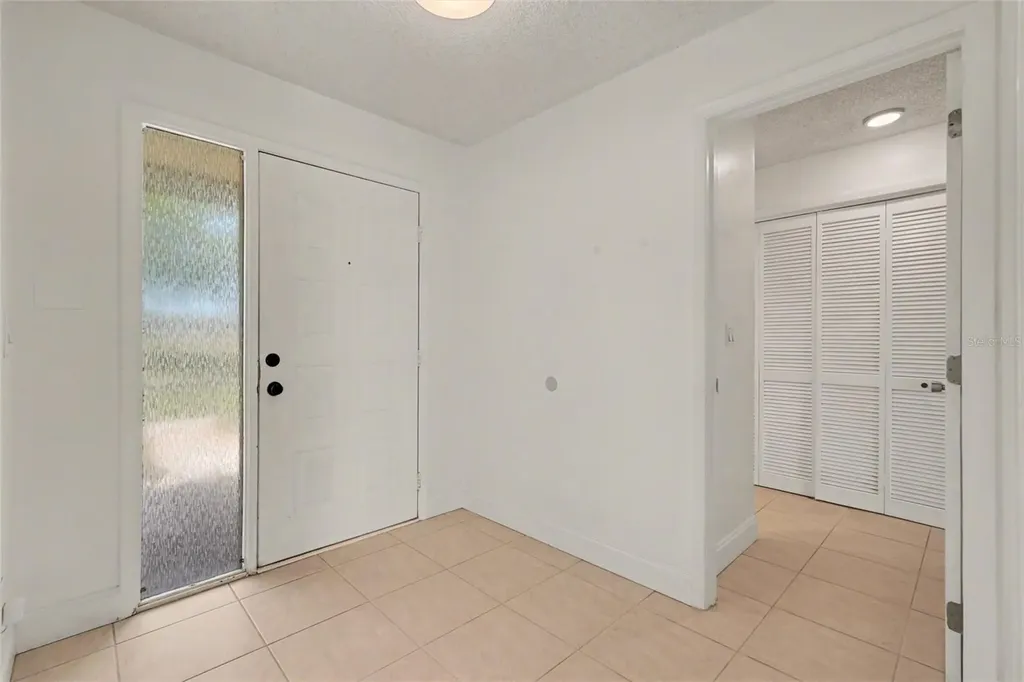 10 Lesley Lane Oldsmar FL 34677