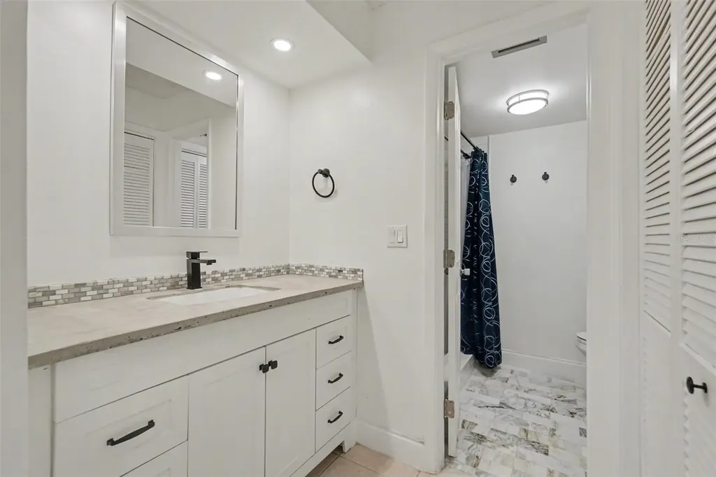 10 Lesley Lane Oldsmar FL 34677