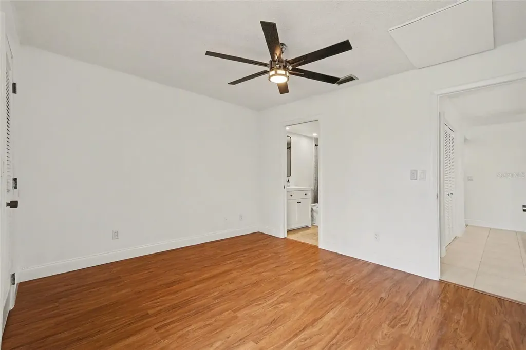 10 Lesley Lane Oldsmar FL 34677