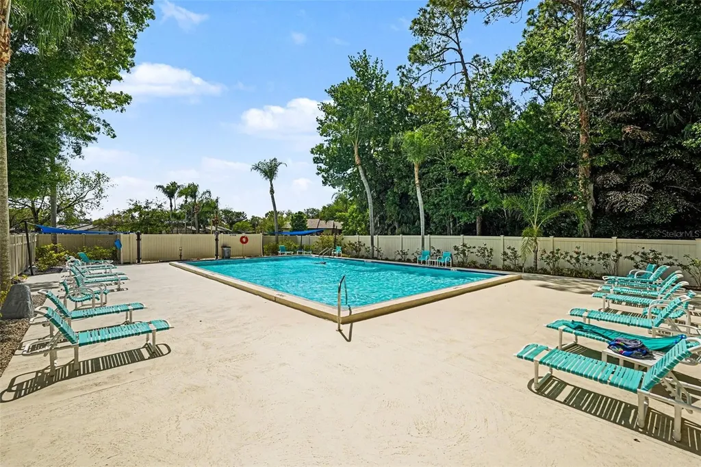 10 Lesley Lane Oldsmar FL 34677