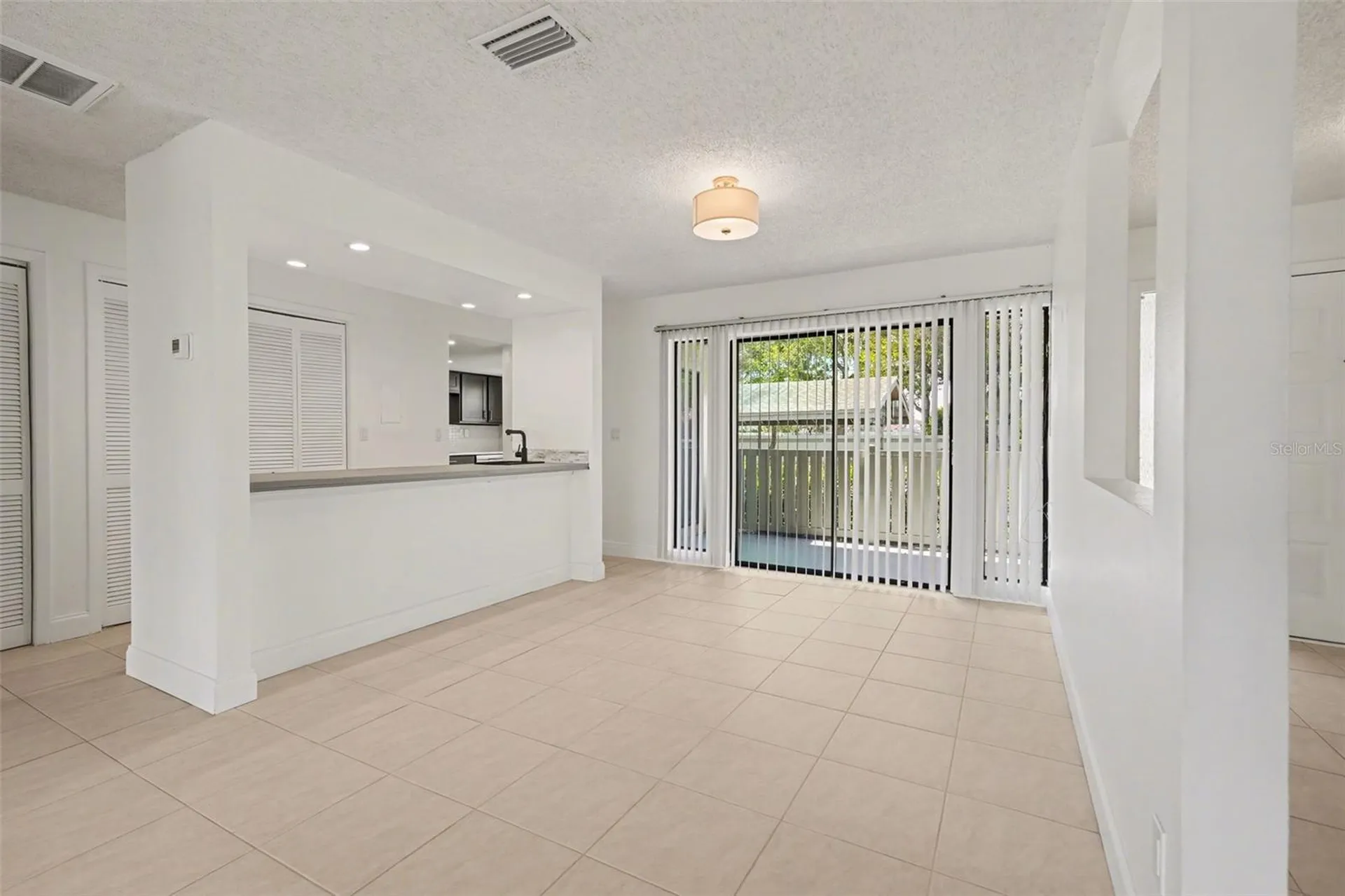 10 Lesley Lane Oldsmar FL 34677