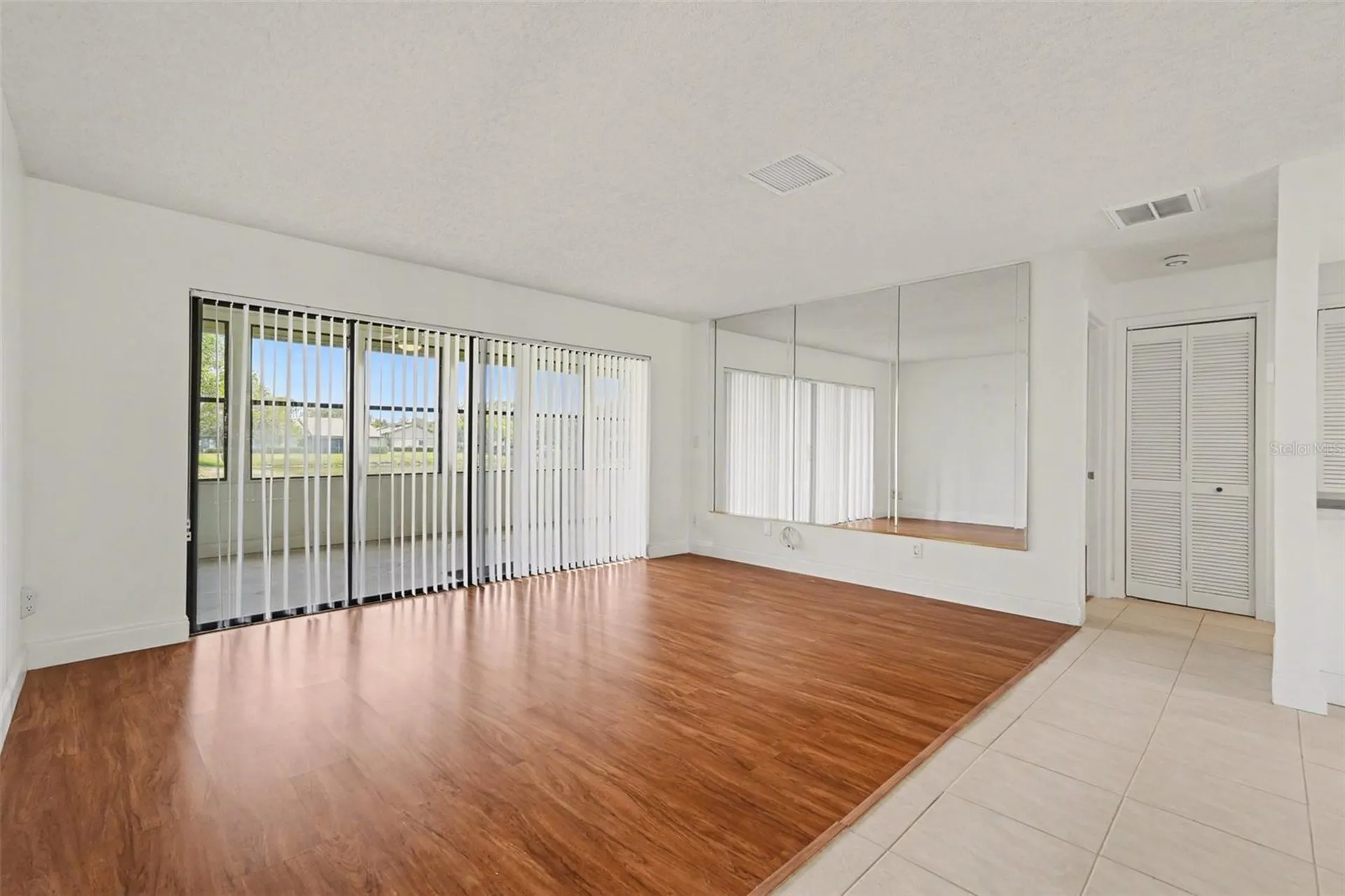 10 Lesley Lane Oldsmar FL 34677