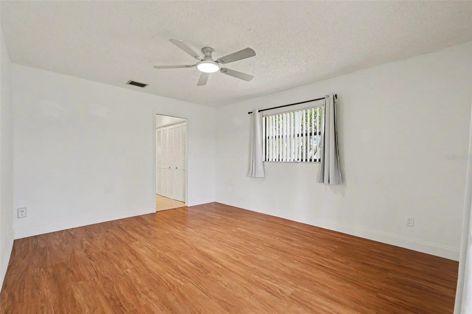 10 Lesley Lane Oldsmar FL 34677