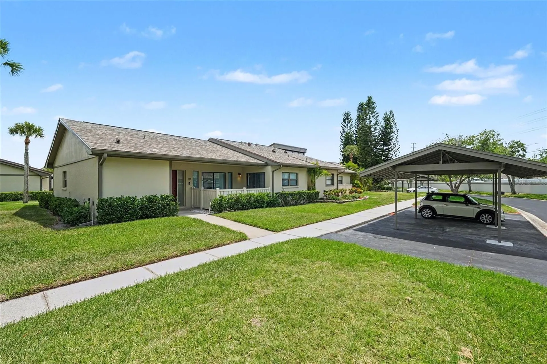 10 Lesley Lane Oldsmar FL 34677