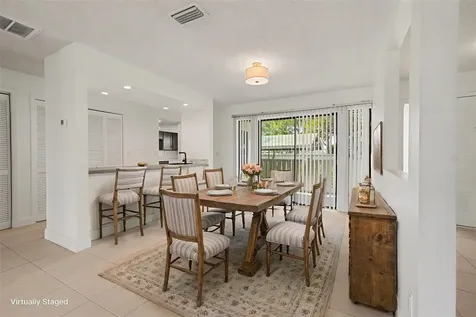 10 Lesley Lane Oldsmar FL 34677