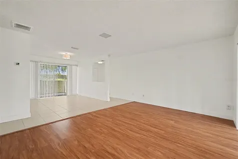 10 Lesley Lane Oldsmar FL 34677