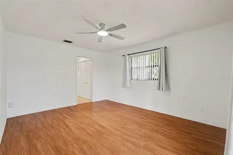 10 Lesley Lane Oldsmar FL 34677