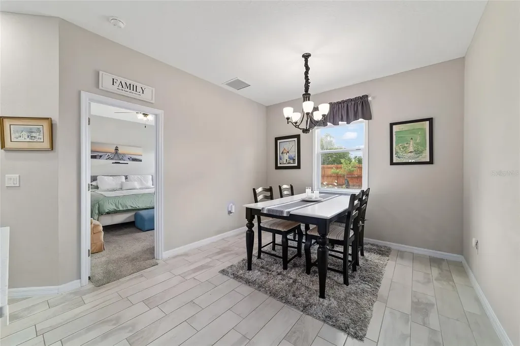 15 Malauka Circle Ocklawaha FL 32179