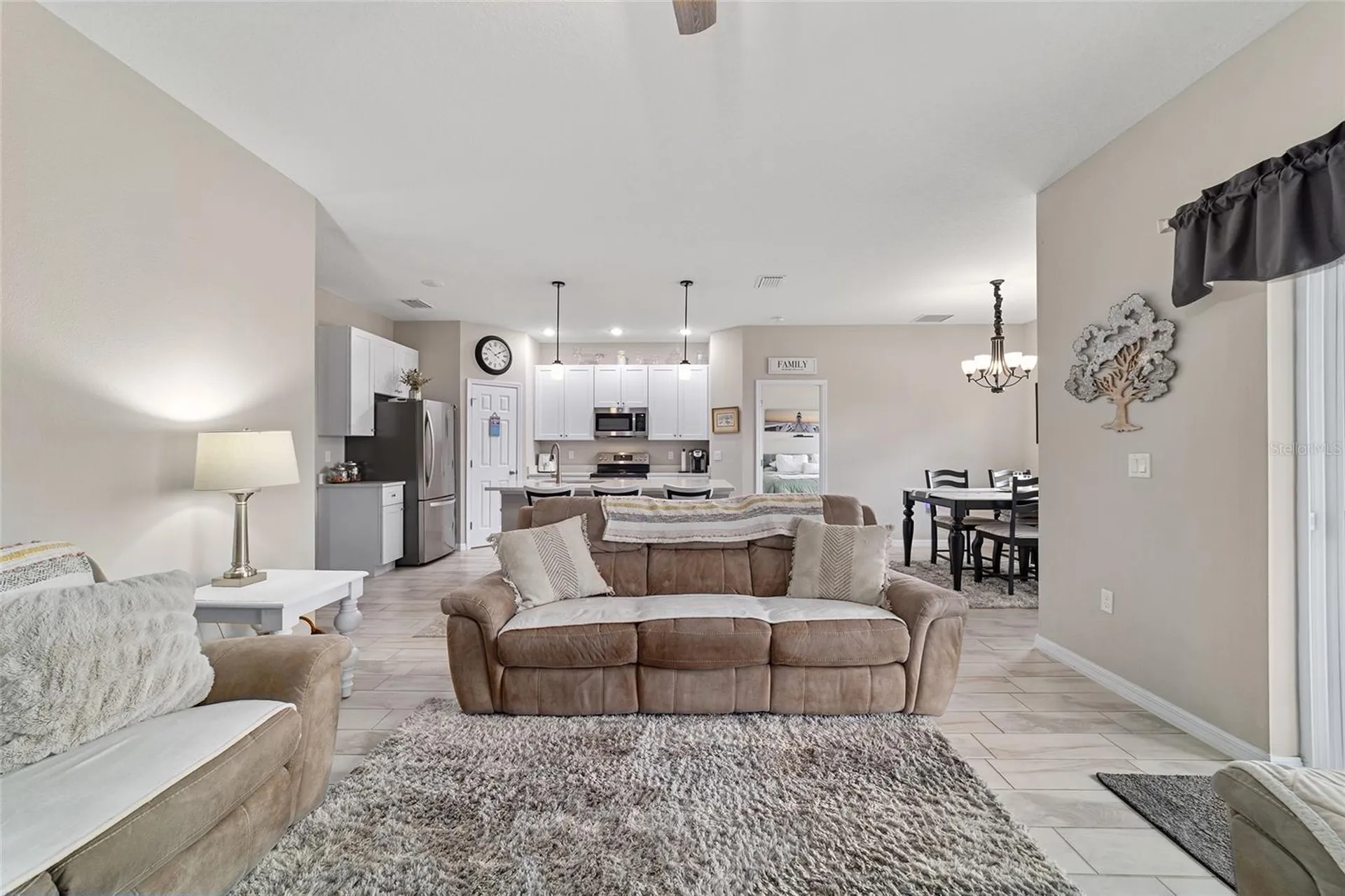 15 Malauka Circle Ocklawaha FL 32179