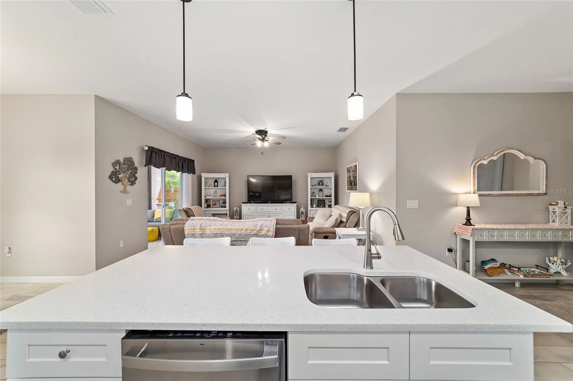 15 Malauka Circle Ocklawaha FL 32179