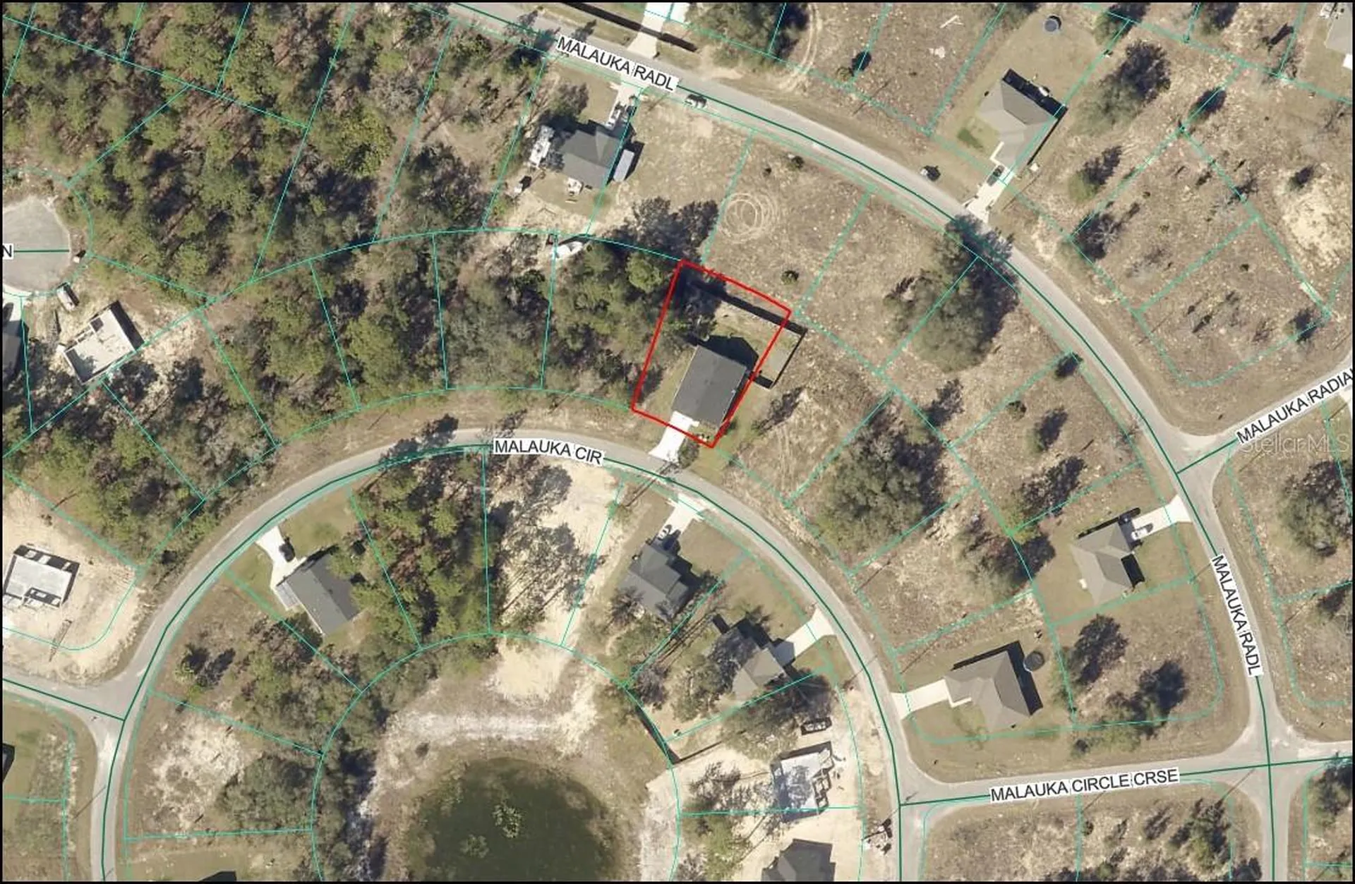 15 Malauka Circle Ocklawaha FL 32179