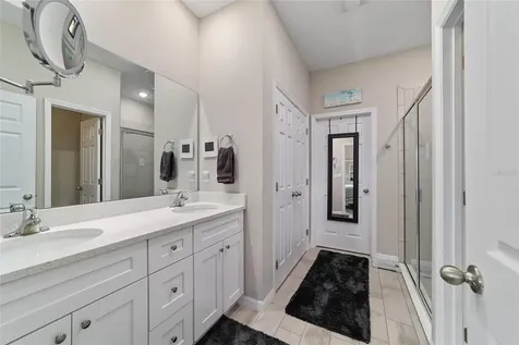 15 Malauka Circle Ocklawaha FL 32179