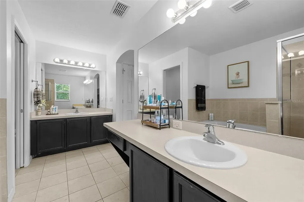 8519 Broken Willow Court Tampa FL 33647