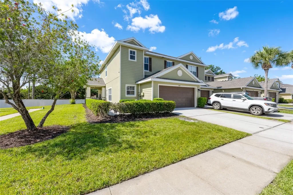 8519 Broken Willow Court Tampa FL 33647