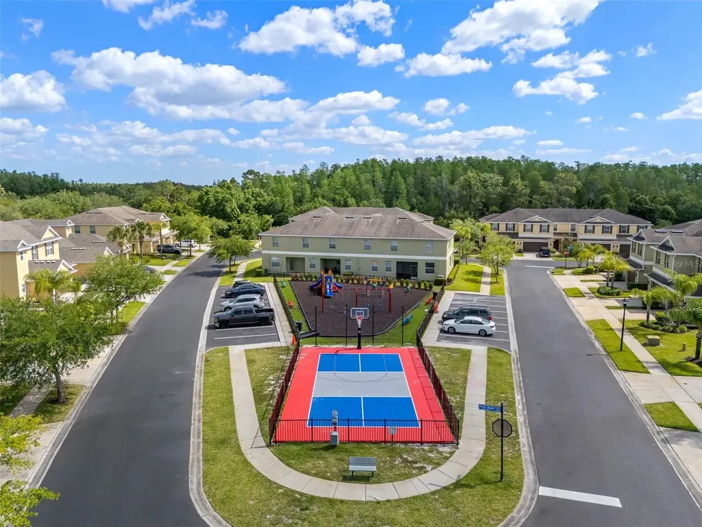 8519 Broken Willow Court Tampa FL 33647