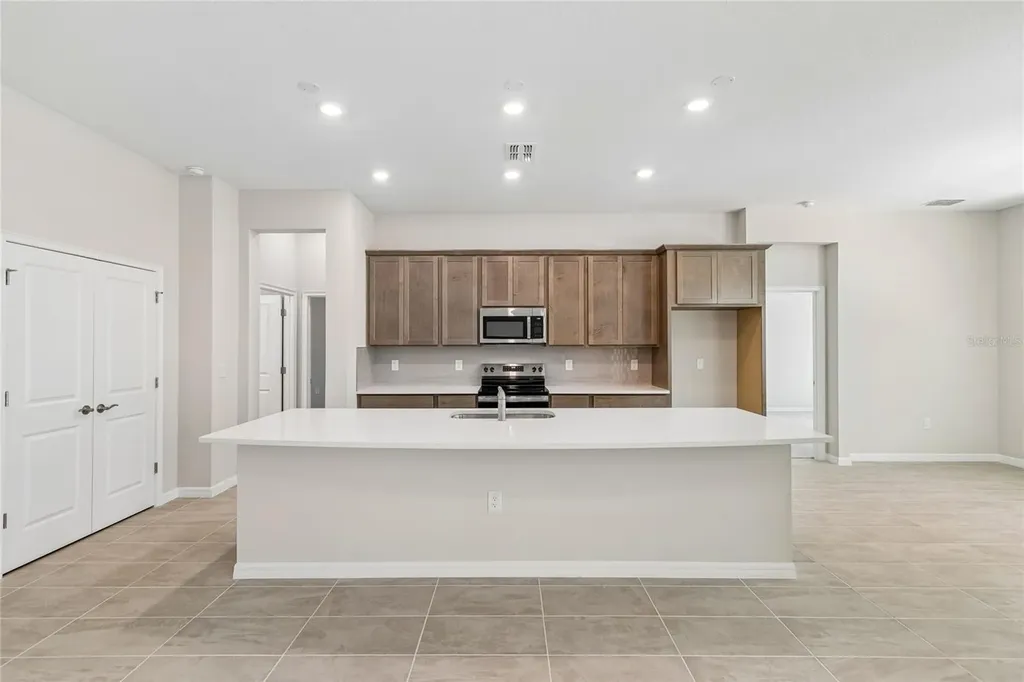 12610 Kelly Ann Loop Brooksville FL 34613