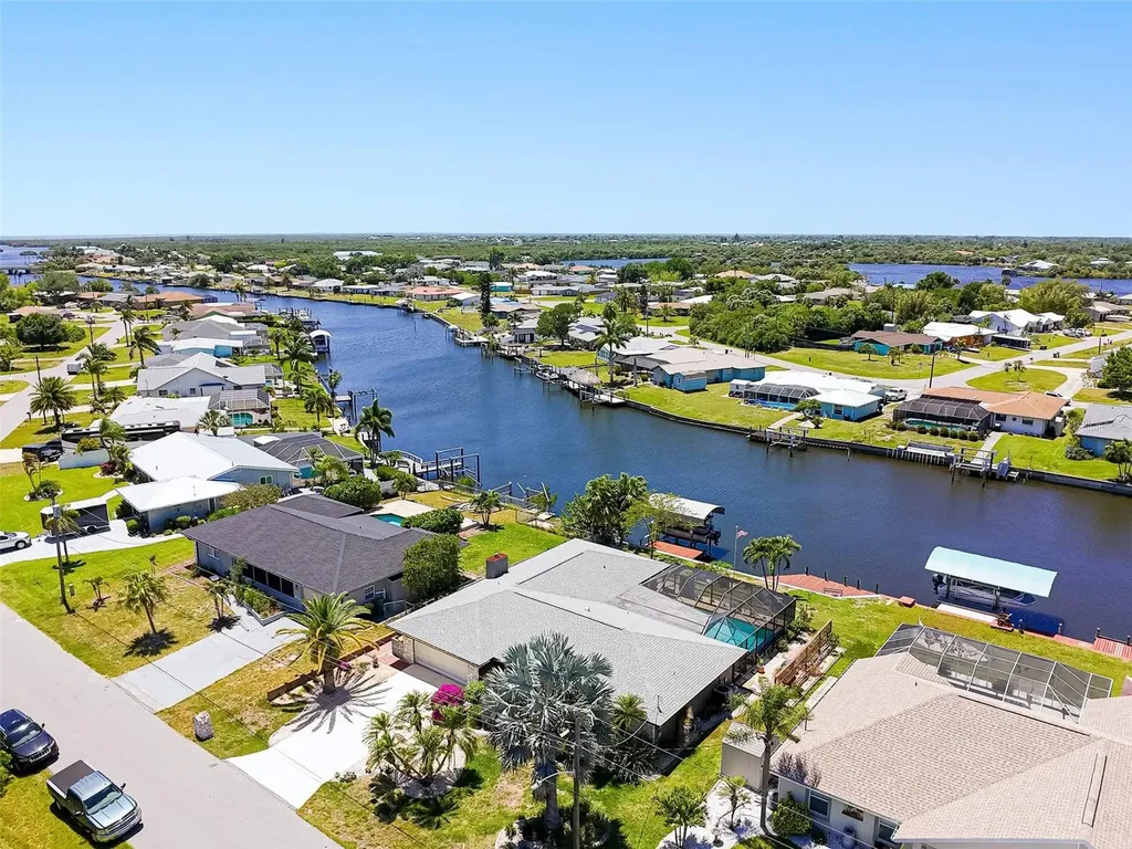 322 E Tarpon Boulevard NW Port Charlotte FL 33952