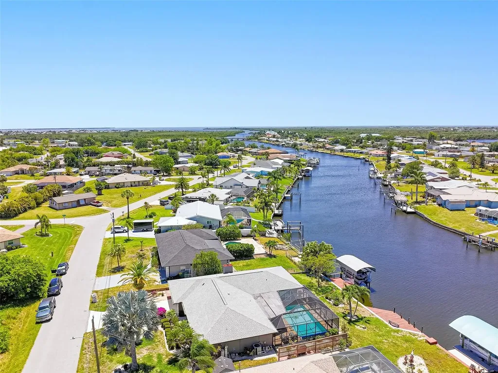 322 E Tarpon Boulevard NW Port Charlotte FL 33952