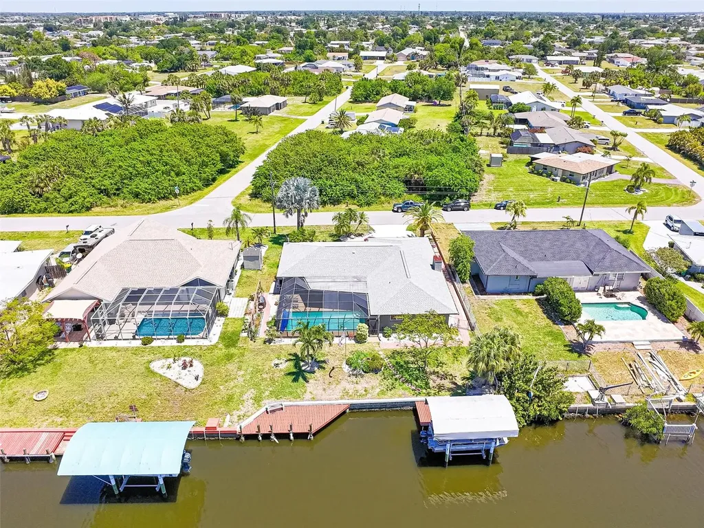 322 E Tarpon Boulevard NW Port Charlotte FL 33952