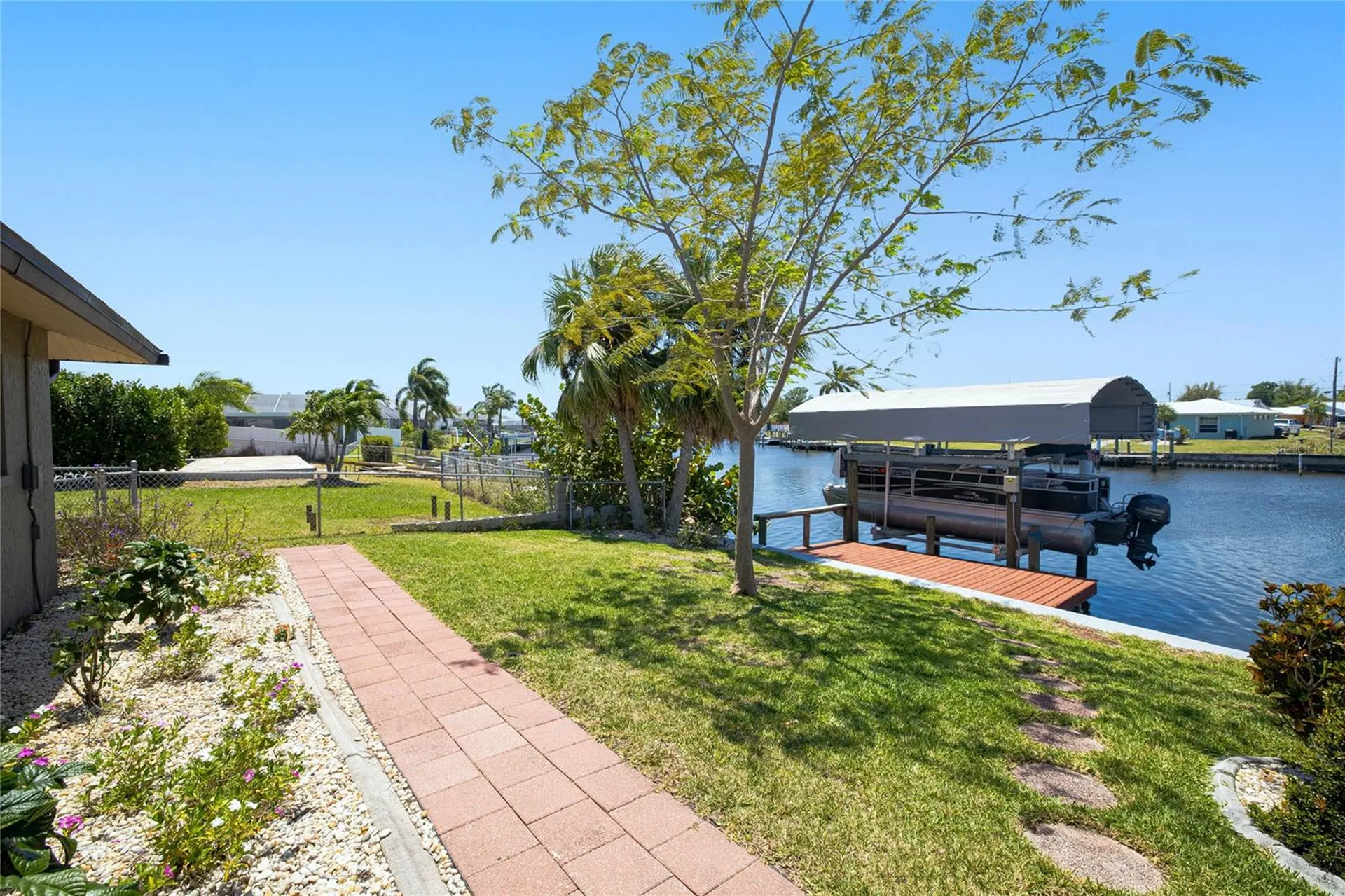 322 E Tarpon Boulevard NW Port Charlotte FL 33952