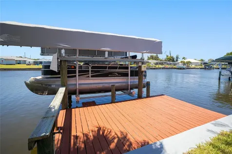 322 E Tarpon Boulevard NW Port Charlotte FL 33952