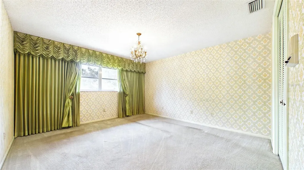 1116 N Riverhills Drive Temple Terrace FL 33617