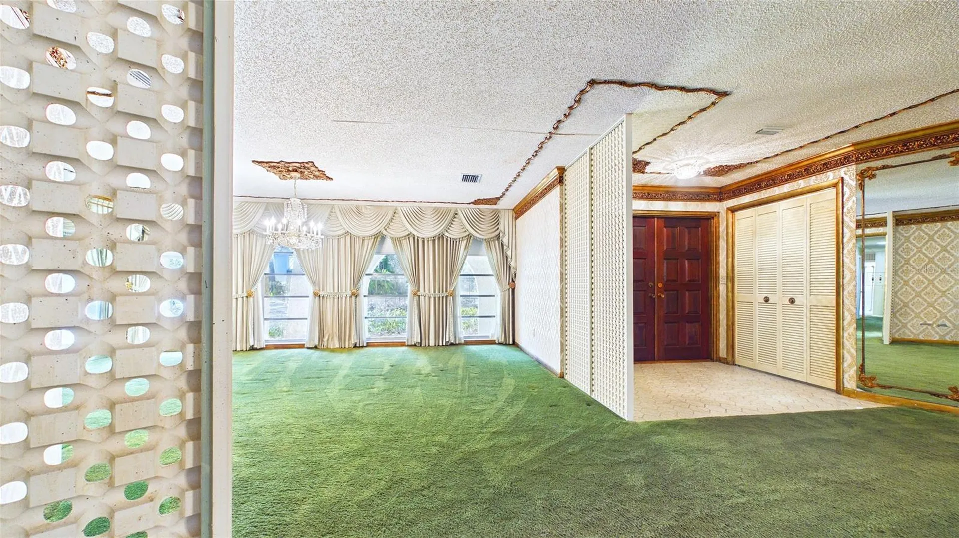 1116 N Riverhills Drive Temple Terrace FL 33617