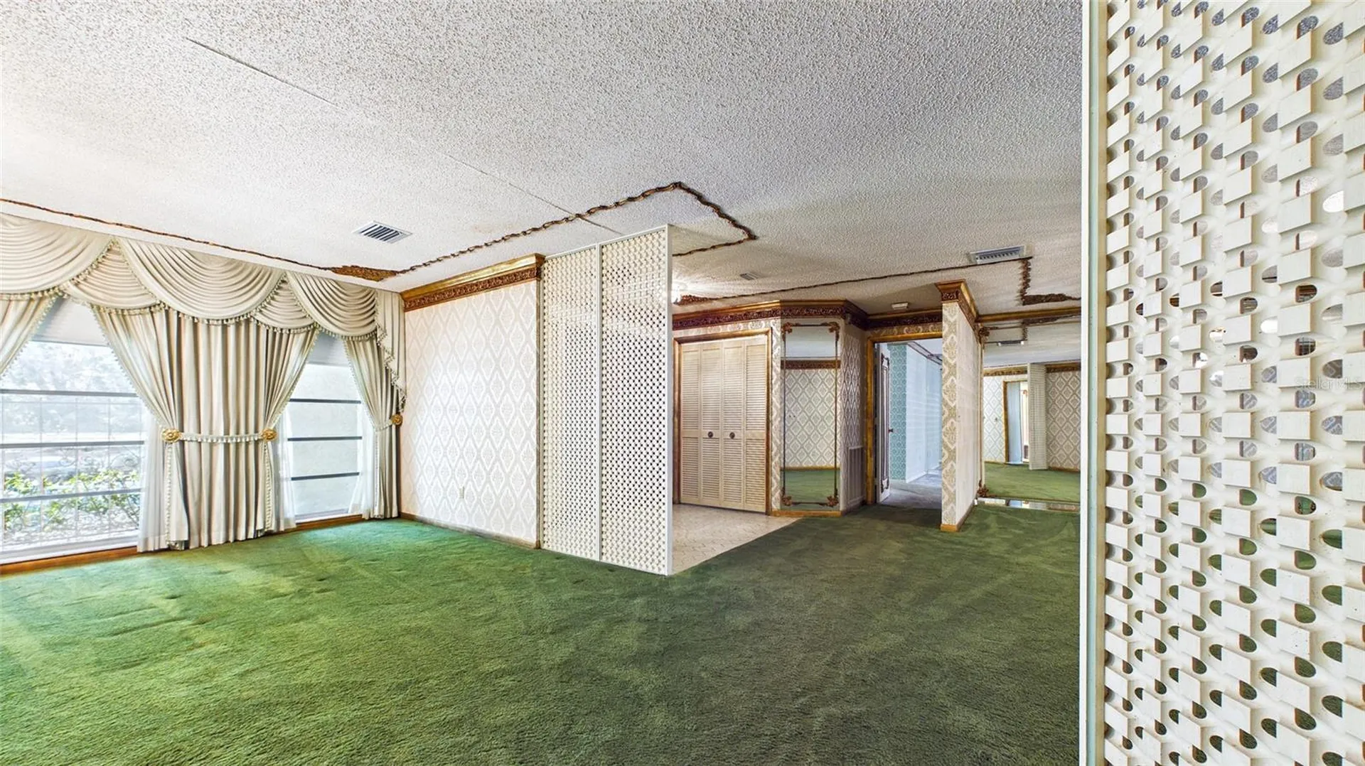 1116 N Riverhills Drive Temple Terrace FL 33617