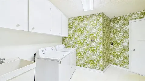 1116 N Riverhills Drive Temple Terrace FL 33617