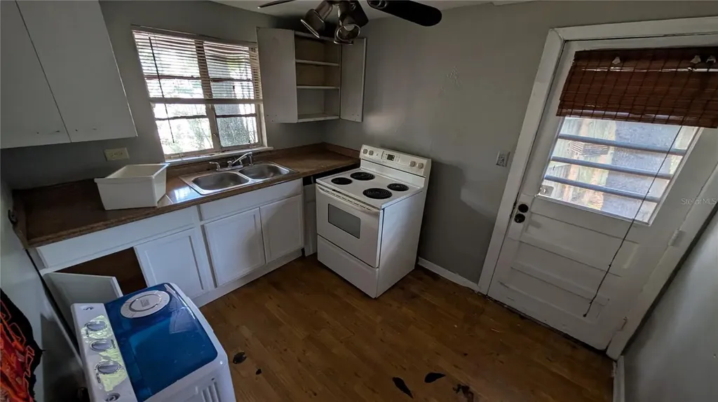 2801 W Cleveland Street Tampa FL 33609