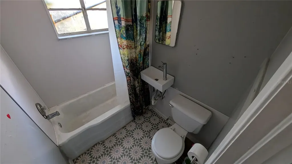 2801 W Cleveland Street Tampa FL 33609