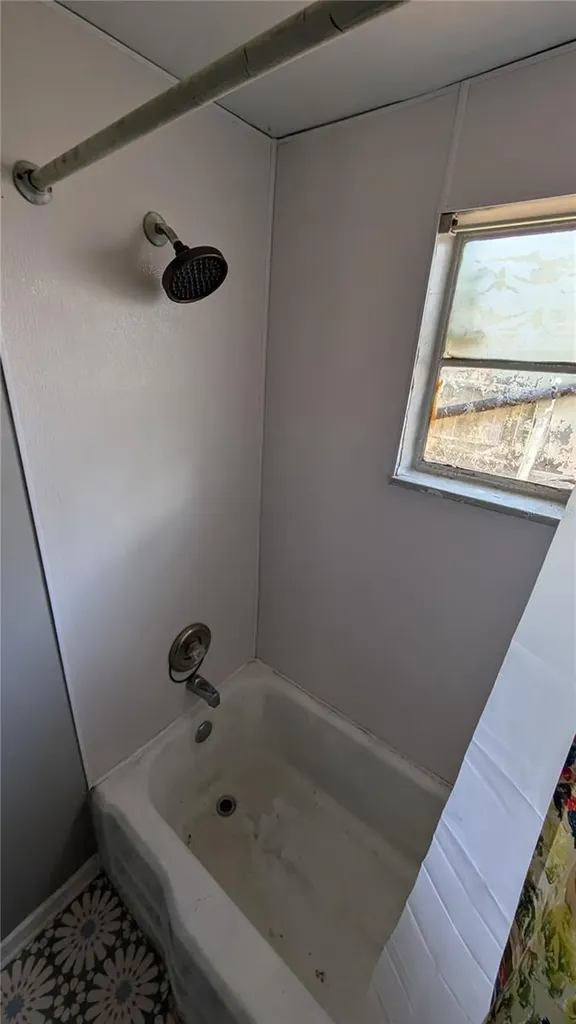 2801 W Cleveland Street Tampa FL 33609